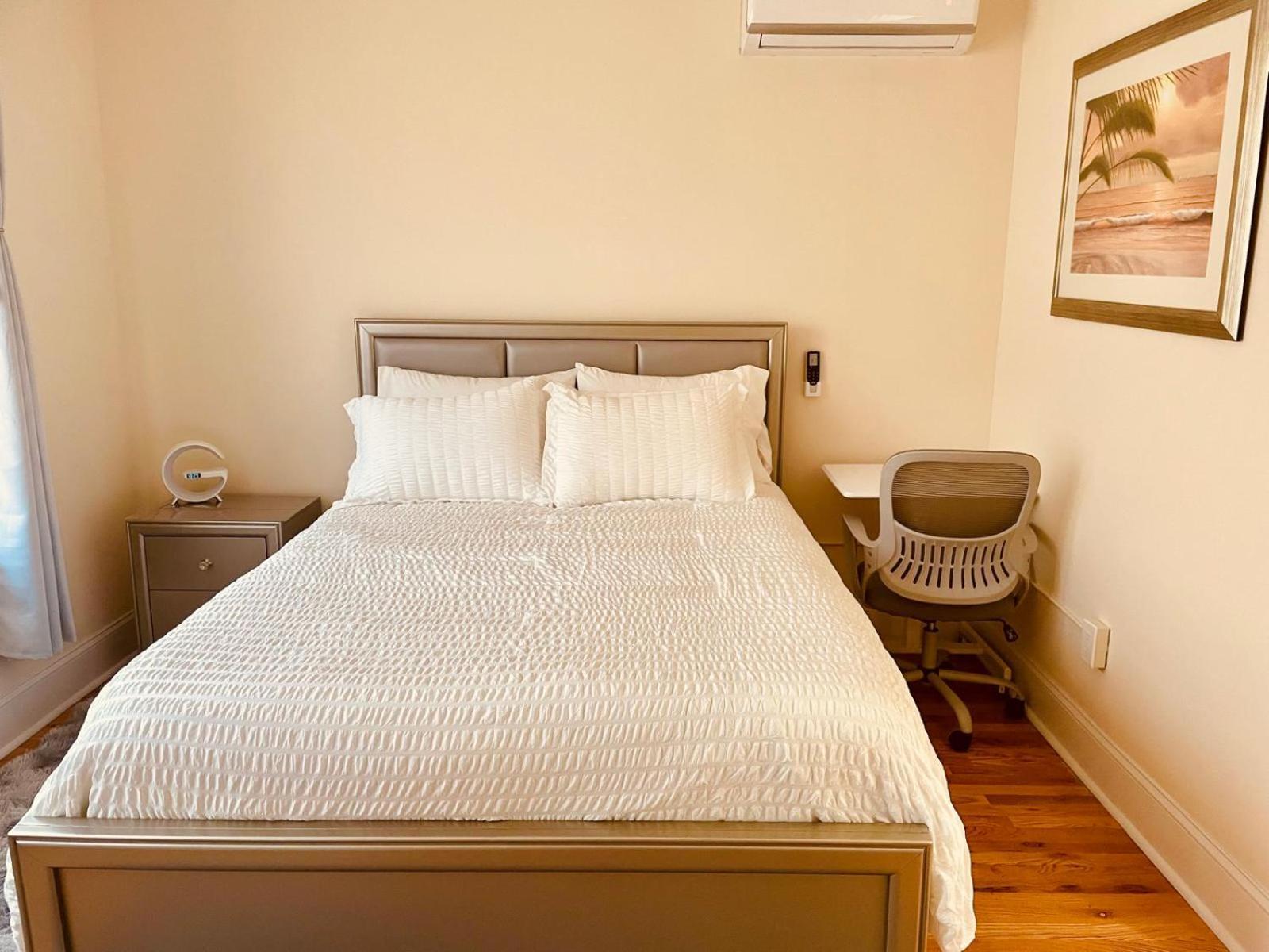 Ooohlala! 2 Beds And 2 Full Baths W/Free Parking Appartement Newark Buitenkant foto