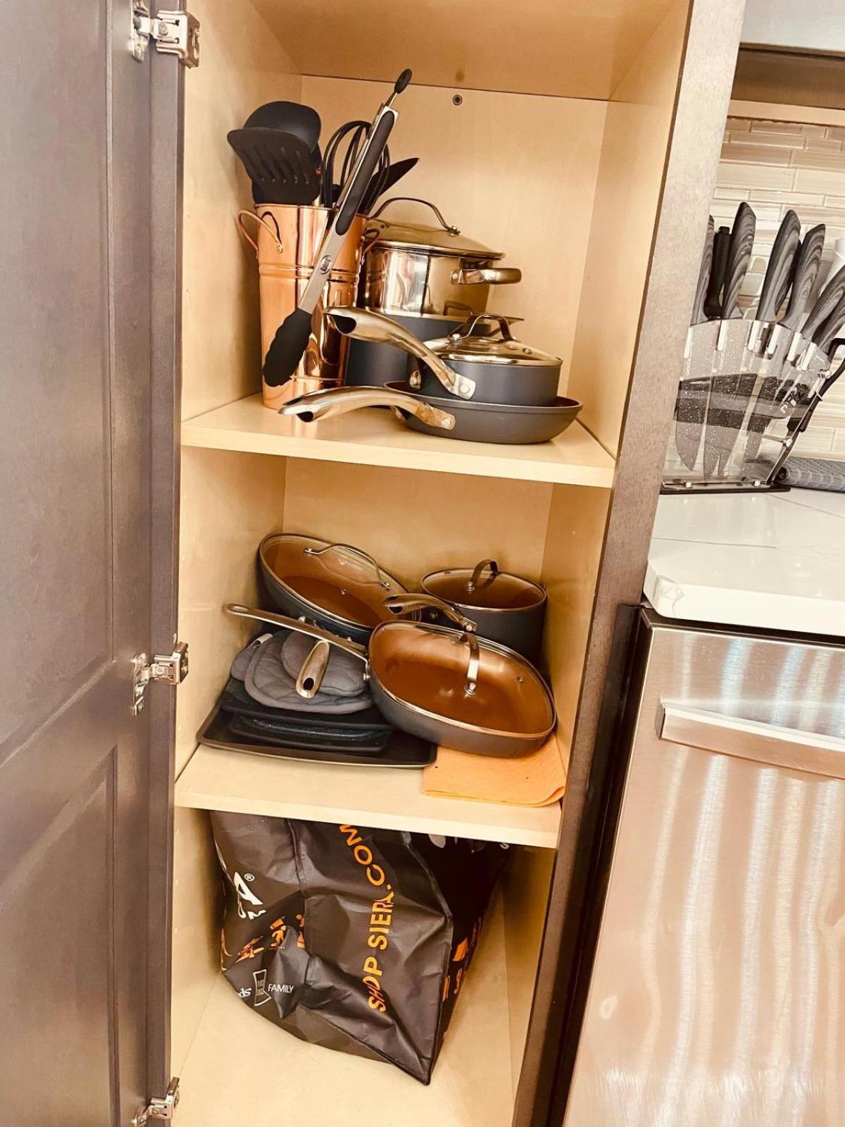 Ooohlala! 2 Beds And 2 Full Baths W/Free Parking Appartement Newark Buitenkant foto