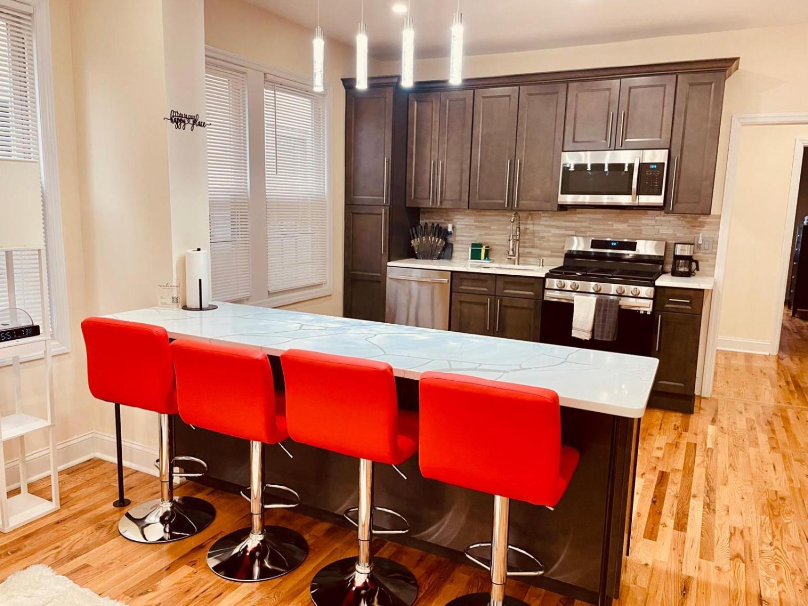 Ooohlala! 2 Beds And 2 Full Baths W/Free Parking Appartement Newark Buitenkant foto