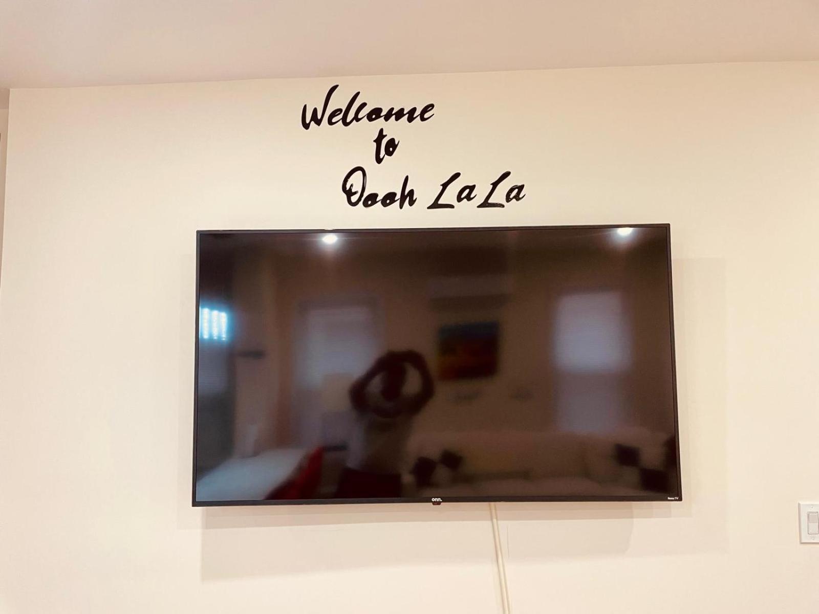 Ooohlala! 2 Beds And 2 Full Baths W/Free Parking Appartement Newark Buitenkant foto